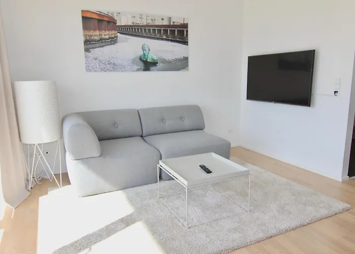 Cool 1-Bed W. Private Terrace